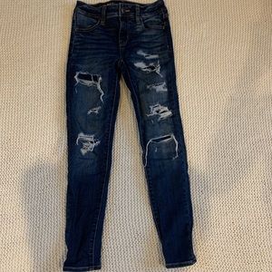 Dark wash AEO skinny jeans